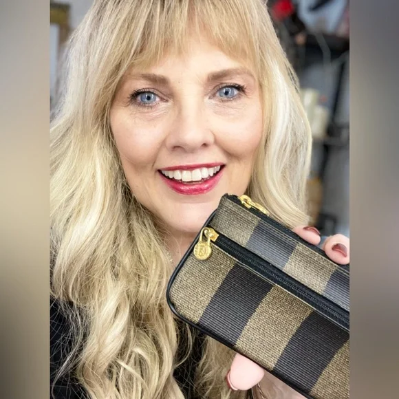 Fendi | Bags | Fendi Vintage Roma Italy 825 Pequin Double  display picture 1